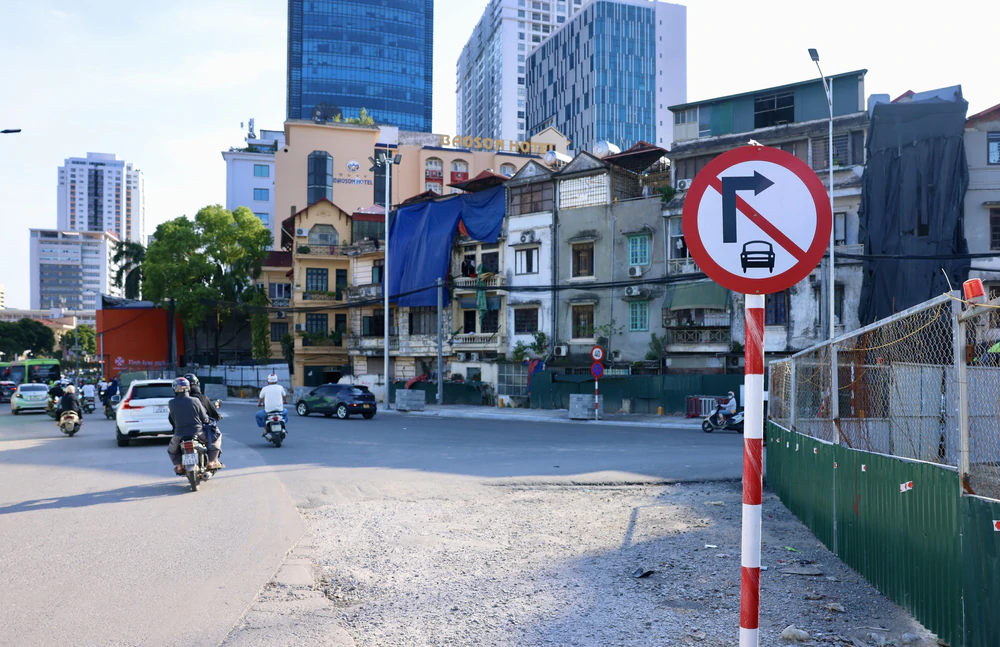 Hà Nội thông xe kỹ thuật đường Vành đai 1 đoạn Hoàng Cầu - Voi Phục - Ảnh 4. Hà Nội thông xe kỹ thuật đường Vành đai 1 đoạn Hoàng Cầu - Voi Phục - Ảnh 4.