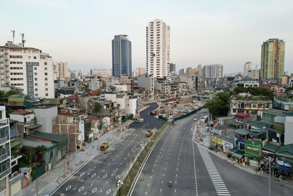 Hà Nội thông xe kỹ thuật đường Vành đai 1 đoạn Hoàng Cầu - Voi Phục - Ảnh 8. Hà Nội thông xe kỹ thuật đường Vành đai 1 đoạn Hoàng Cầu - Voi Phục - Ảnh 8.