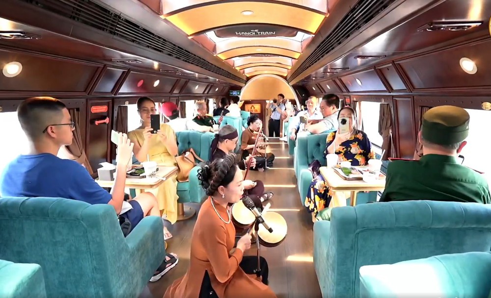 Di sản Hà Nội cùng "lên sóng" giữa 100 ngày chuyển đổi số (kỳ 1): Khi ký ức "lên tàu" - Ảnh 5.