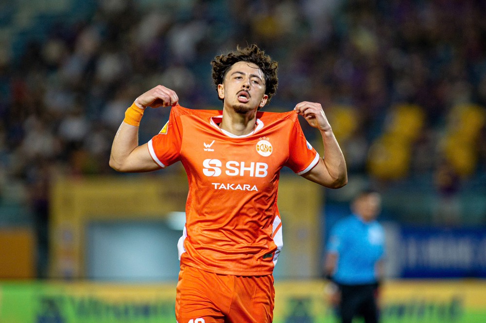 Người hùng Thường Châu rực sáng ở loạt sút luân lưu, Đà Nẵng loại Hà Nội FC khỏi Cúp quốc gia - Ảnh 1. Người hùng Thường Châu rực sáng ở loạt sút luân lưu, Đà Nẵng loại Hà Nội FC khỏi Cúp quốc gia - Ảnh 1.