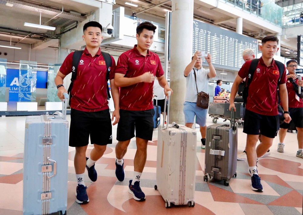 Tin nóng bóng đá Việt hôm nay 21/9: U23 Việt Nam không cầu hòa Uzbekistan; HLV Kewell thừa nhận áp lực - Ảnh 3. Tin nóng bóng đá Việt hôm nay 21/9: U23 Việt Nam không cầu hòa Uzbekistan; HLV Kewell thừa nhận áp lực - Ảnh 3.
