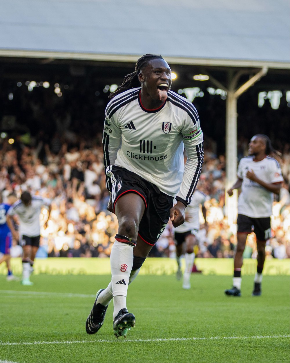 Fulham ăn mừng bàn thắng mở tỷ số trước MU. Ảnh: CLB Fulham