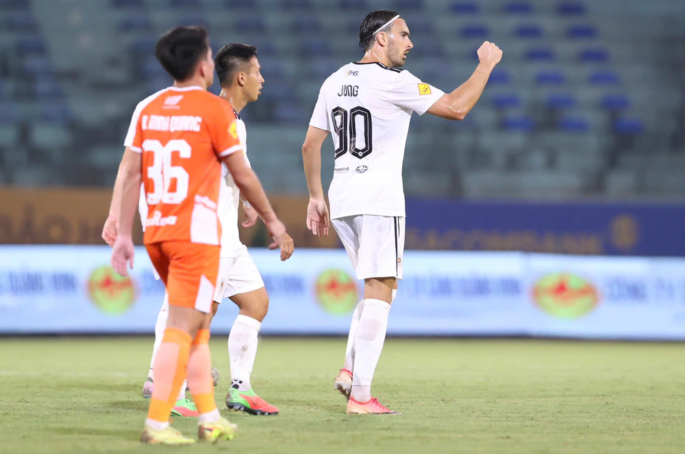 Người hùng Thường Châu rực sáng ở loạt sút luân lưu, Đà Nẵng loại Hà Nội FC khỏi Cúp quốc gia - Ảnh 2.