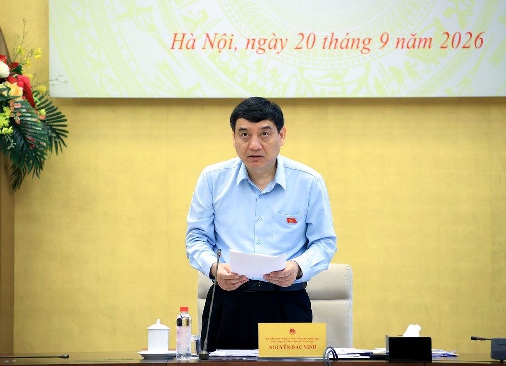 Bộ trưởng Hoàng Minh Sơn giải đáp nhiều vấn đề trọng tâm của ngành Giáo dục - Ảnh 4. Bộ trưởng Hoàng Minh Sơn giải đáp nhiều vấn đề trọng tâm của ngành Giáo dục - Ảnh 4.