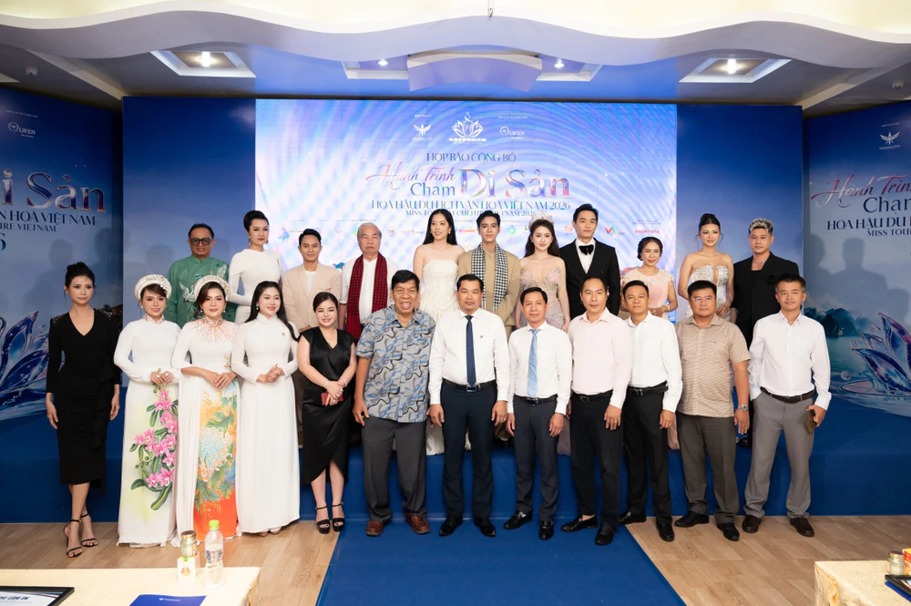 36 thí sinh Hoa hậu Du lịch Văn hóa Việt Nam trải nghiệm miền Tây - Ảnh 3. 36 thí sinh Hoa hậu Du lịch Văn hóa Việt Nam trải nghiệm miền Tây - Ảnh 3.