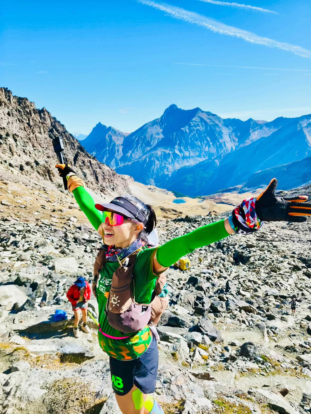 VĐV Lê Thị Hằng hoàn thành giải trail 330 km quanh dãy Alps. Ảnh: FBNV VĐV Lê Thị Hằng hoàn thành giải trail 330 km quanh dãy Alps. Ảnh: FBNV