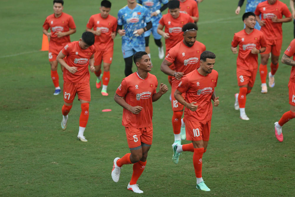Đội tuyển Việt Nam lên đường tham dự FIFA ASEAN Cup 2026: Chinh phục những đỉnh cao mới - Ảnh 1. Đội tuyển Việt Nam lên đường tham dự FIFA ASEAN Cup 2026: Chinh phục những đỉnh cao mới - Ảnh 1.