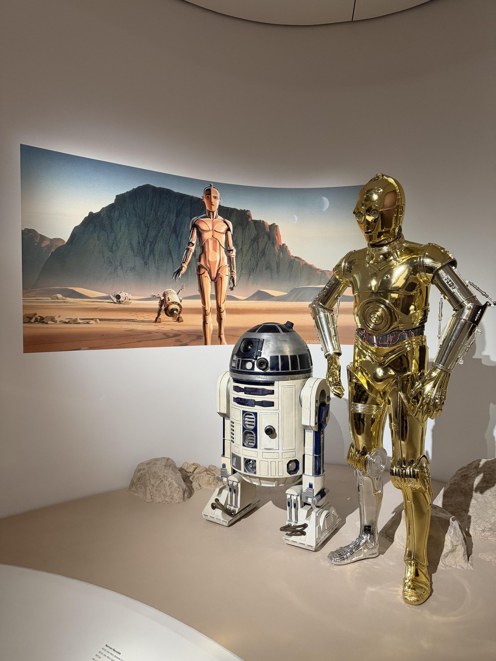 Bảo tàng George Lucas mở cửa: Hành trình từ "Star Wars" đến nghệ thuật kể chuyện - Ảnh 3. Bảo tàng George Lucas mở cửa: Hành trình từ "Star Wars" đến nghệ thuật kể chuyện - Ảnh 3.