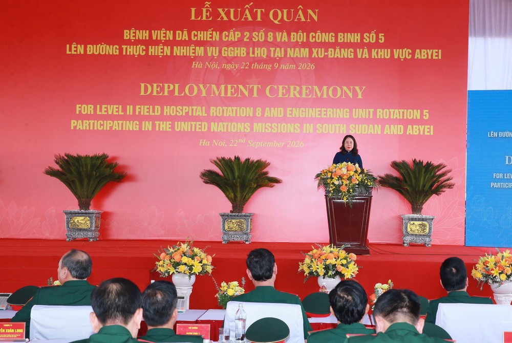 Lễ xuất quân Bệnh viện dã chiến cấp 2 số 8 và Đội Công binh số 5 lên đường thực hiện nhiệm vụ GGHB LHQ - Ảnh 18. Lễ xuất quân Bệnh viện dã chiến cấp 2 số 8 và Đội Công binh số 5 lên đường thực hiện nhiệm vụ GGHB LHQ - Ảnh 18.