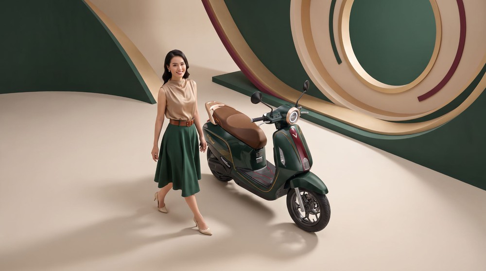 Những tiện ích nào trên Evo Grand Premia và Evo Grand Limited đáng chú ý với người đi làm? - Ảnh 1. Những tiện ích nào trên Evo Grand Premia và Evo Grand Limited đáng chú ý với người đi làm? - Ảnh 1.