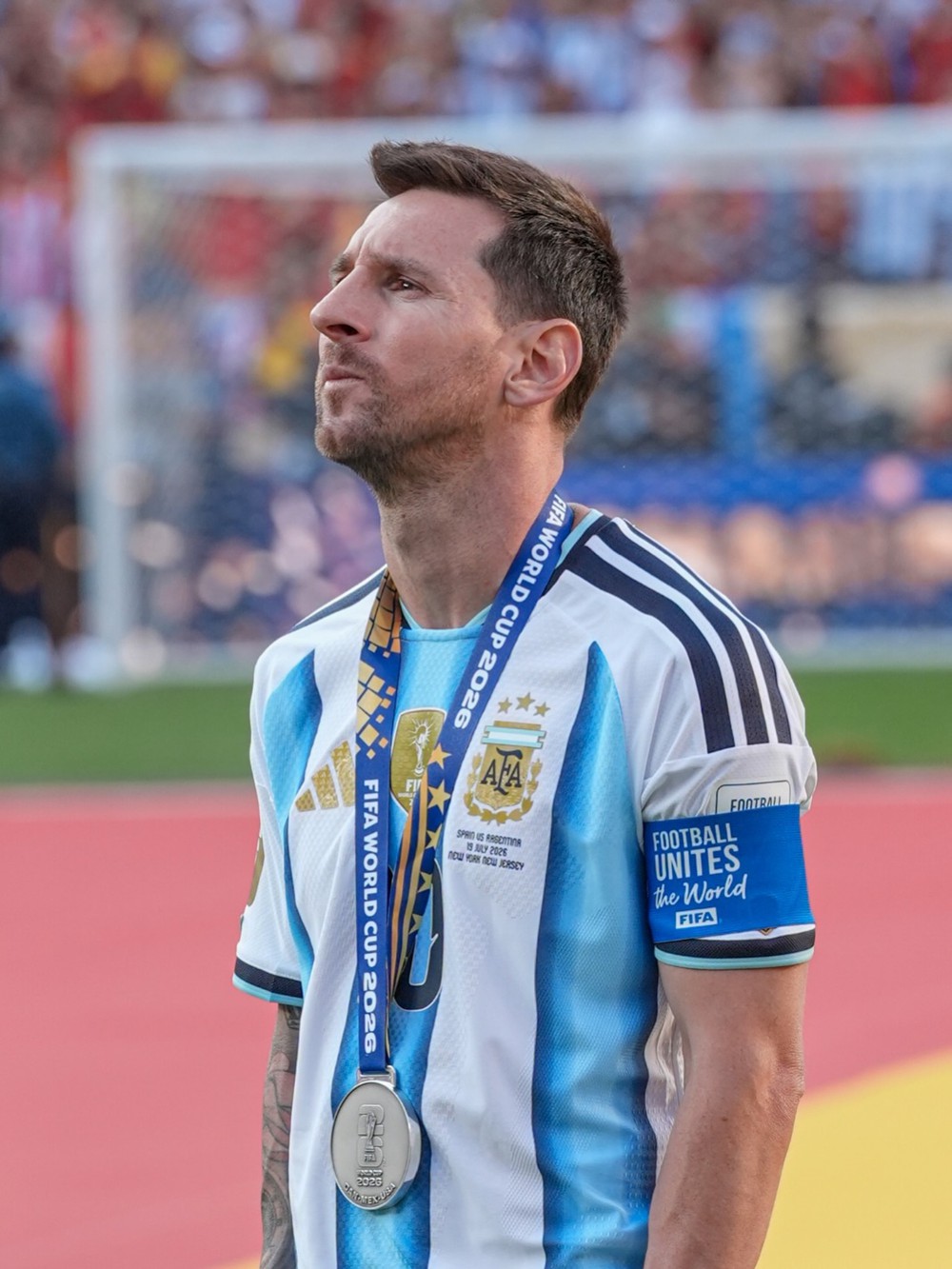Messi giới thiệu mẫu áo đặc biệt dùng cho trận đấu cuối cùng với ĐT Argentina - Ảnh 2. Messi giới thiệu mẫu áo đặc biệt dùng cho trận đấu cuối cùng với ĐT Argentina - Ảnh 2.