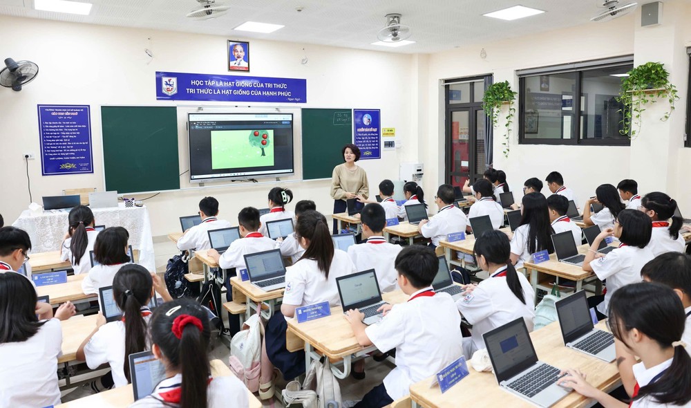 Nghị quyết 27-NQ/TW: Hà Nội khẳng định vai trò hạt nhân, cực tăng trưởng của Vùng Thủ đô - Ảnh 5. Nghị quyết 27-NQ/TW: Hà Nội khẳng định vai trò hạt nhân, cực tăng trưởng của Vùng Thủ đô - Ảnh 5.