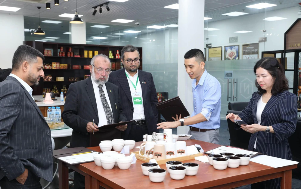 King Coffee gợi mở hành trình kết nối cà phê, di sản và du lịch - Ảnh 2. King Coffee gợi mở hành trình kết nối cà phê, di sản và du lịch - Ảnh 2.