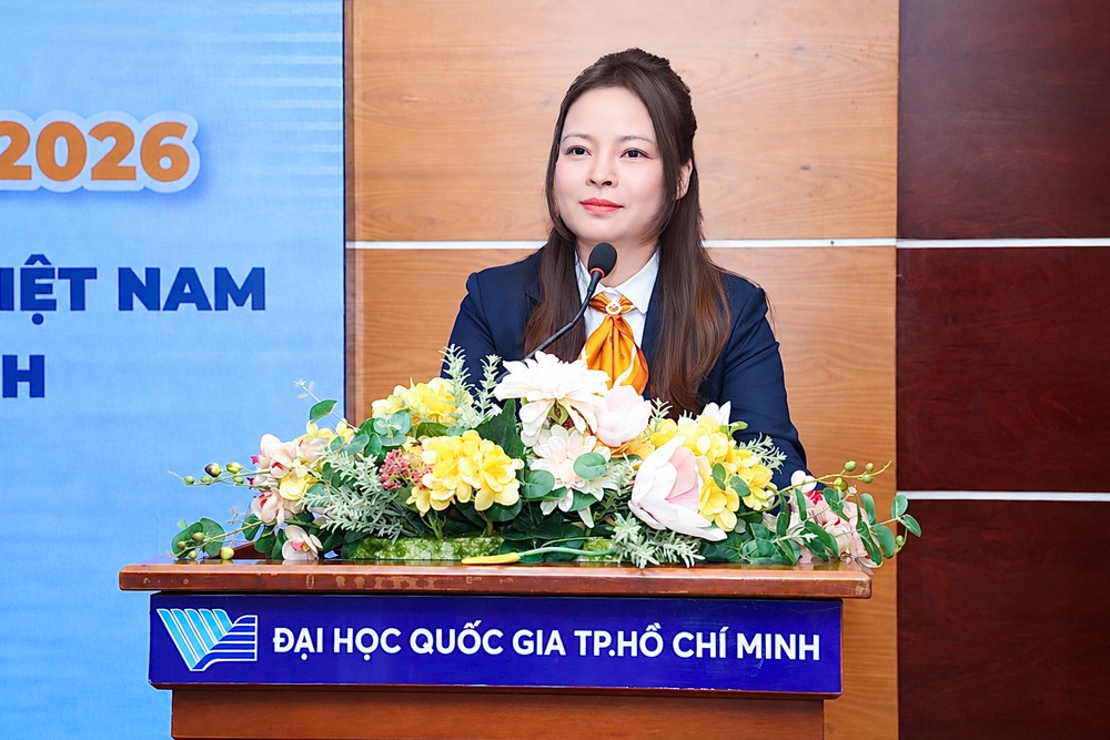 LPBank trao gần 1,8 tỷ đồng học bổng sau đại học cho học viên ĐHQG-HCM - Ảnh 2.