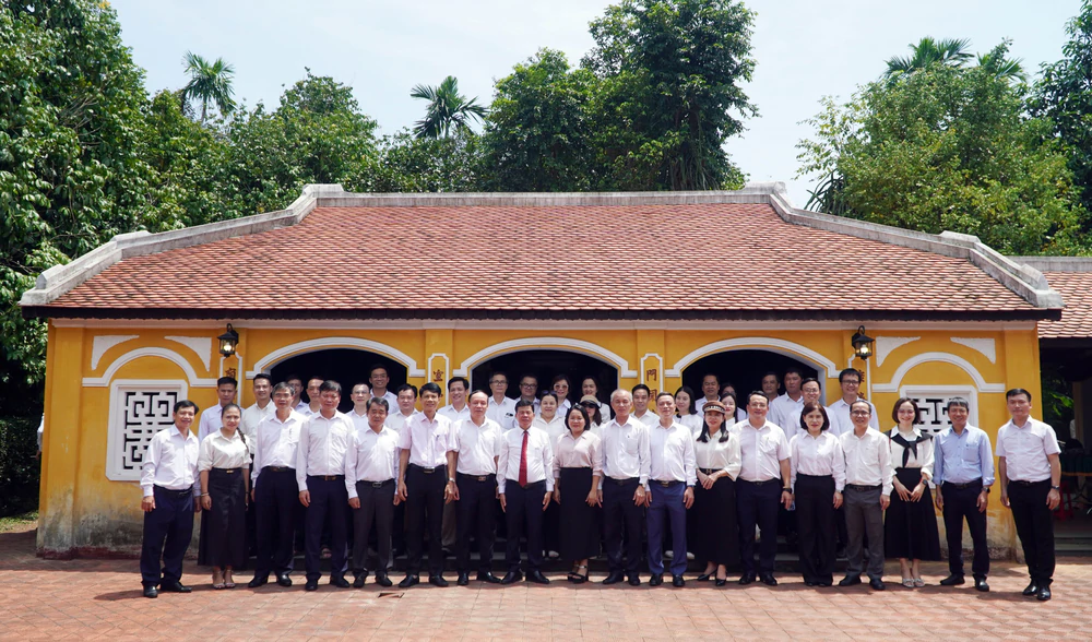 Tìm về địa chỉ đỏ để giữ mạch nguồn truyền thống quê hương - Ảnh 1. Tìm về địa chỉ đỏ để giữ mạch nguồn truyền thống quê hương - Ảnh 1.