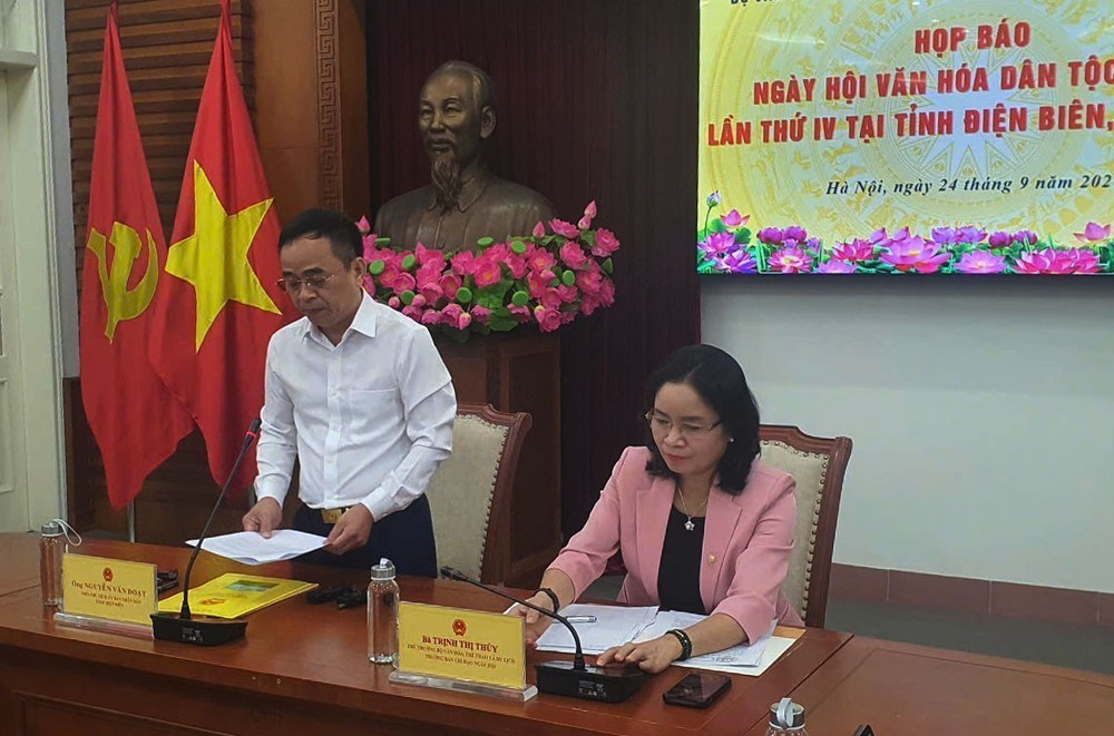 Tôn vinh bản sắc dân tộc Mông, lan tỏa sức mạnh văn hóa Việt - Ảnh 2. Tôn vinh bản sắc dân tộc Mông, lan tỏa sức mạnh văn hóa Việt - Ảnh 2.