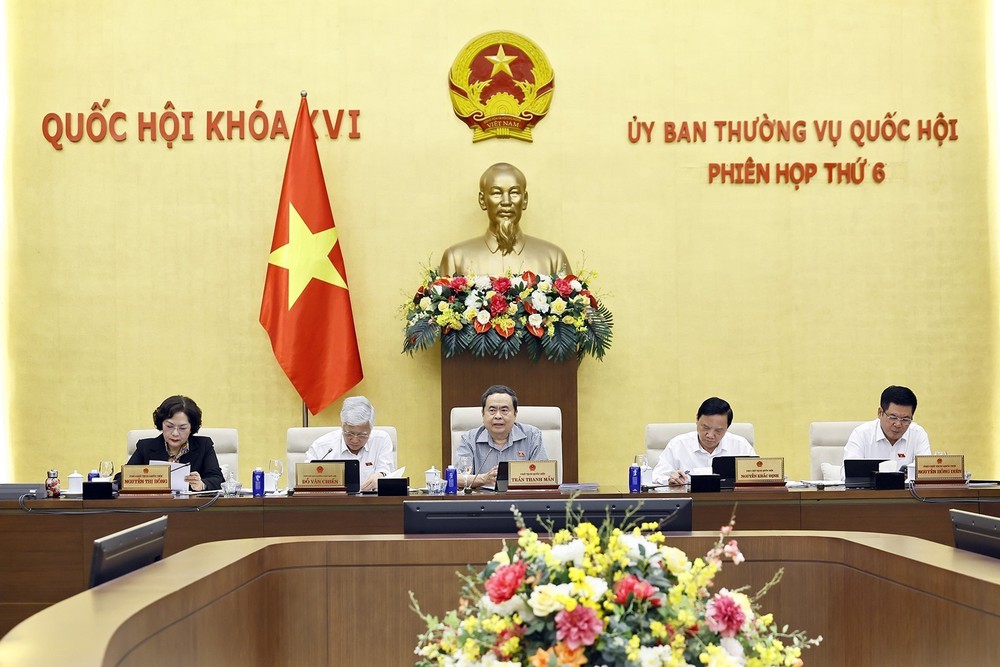 Phiên họp thứ 6, Ủy ban Thường vụ Quốc hội: Rõ đầu mối, rõ trách nhiệm đến cùng trong kiểm soát an toàn thực phẩm - Ảnh 1.