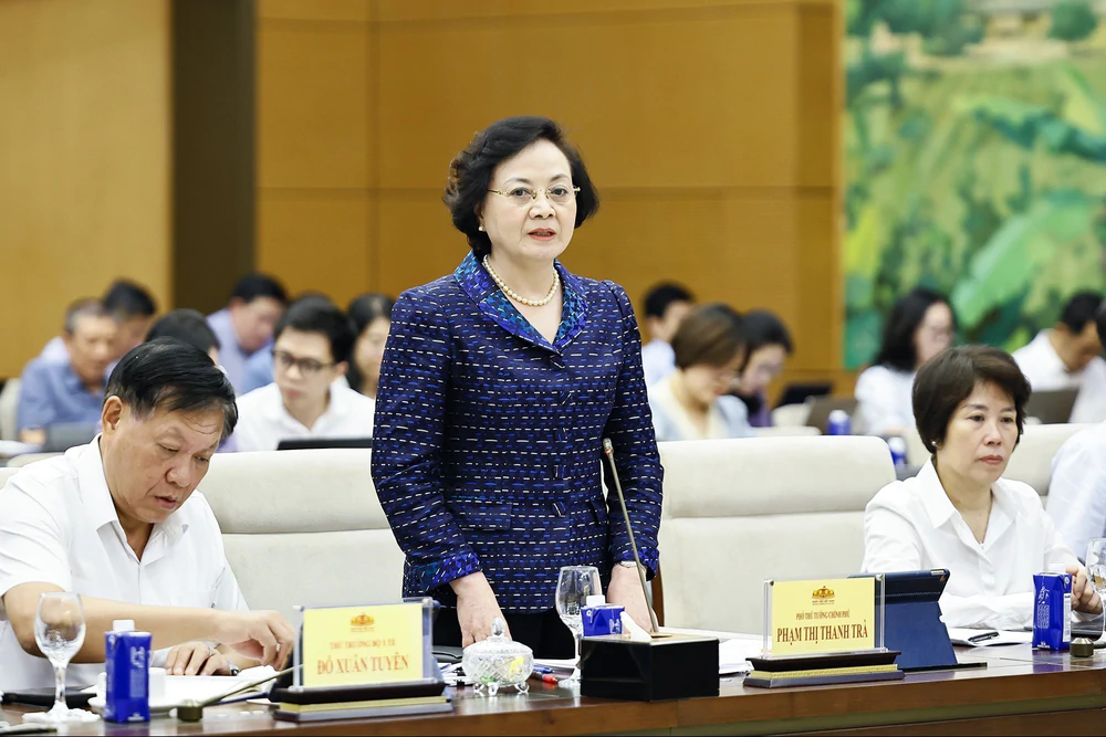 Phiên họp thứ 6, Ủy ban Thường vụ Quốc hội: Rõ đầu mối, rõ trách nhiệm đến cùng trong kiểm soát an toàn thực phẩm - Ảnh 2.