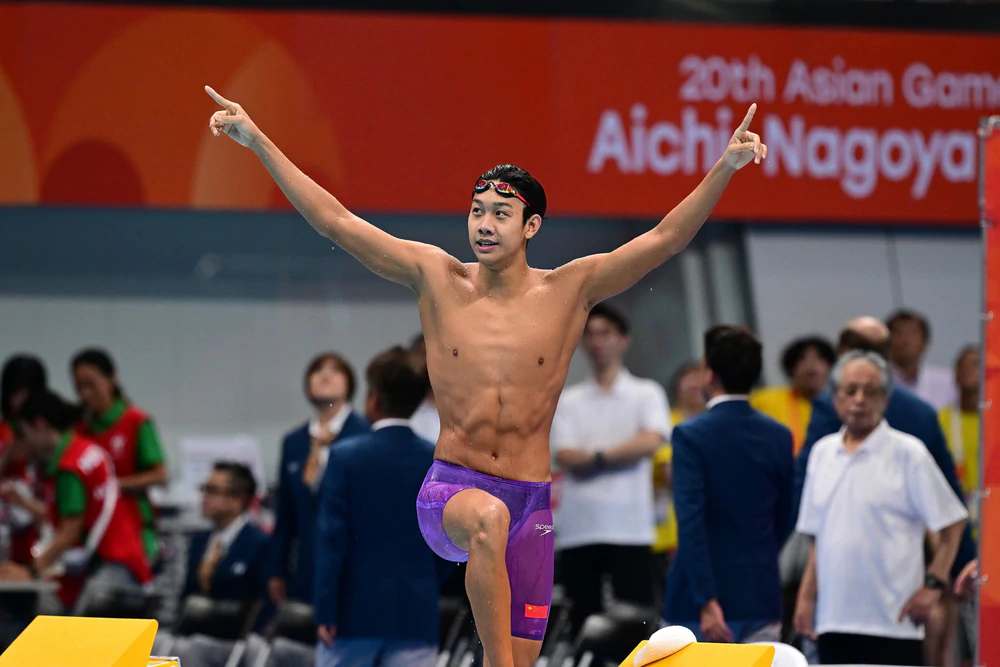 Kình ngư 19 tuổi Trung Quốc làm nên lịch sử với 7 HCV ASIAD 2026 - Ảnh 1. Kình ngư 19 tuổi Trung Quốc làm nên lịch sử với 7 HCV ASIAD 2026 - Ảnh 1.