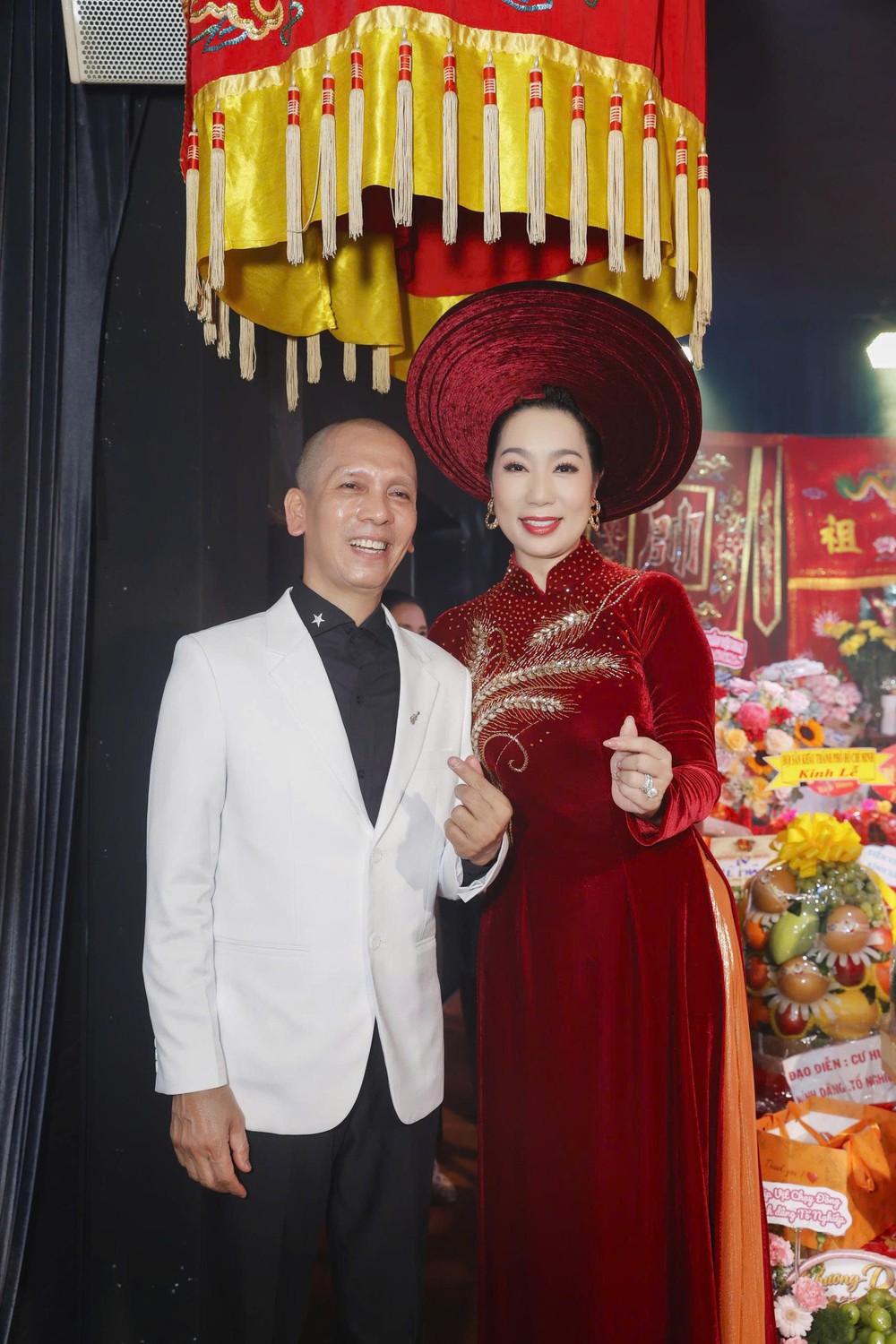 Nghệ sĩ Saxophone Minh Tâm Bùi hội ngộ dàn sao Việt trong ngày Lễ Giỗ Tổ ngành sân khấu - Ảnh 3. Nghệ sĩ Saxophone Minh Tâm Bùi hội ngộ dàn sao Việt trong ngày Lễ Giỗ Tổ ngành sân khấu - Ảnh 3.