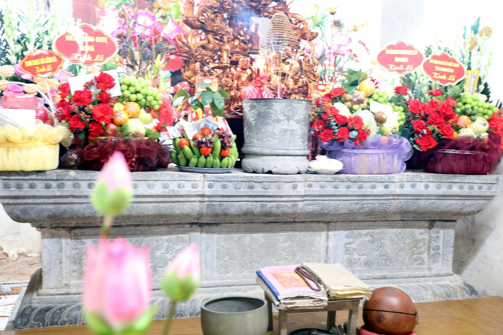Bàn thờ Phật bằng đá chùa Thượng Nương tại Ninh Bình được công nhận là Bảo vật Quốc gia - Ảnh 4. Bàn thờ Phật bằng đá chùa Thượng Nương tại Ninh Bình được công nhận là Bảo vật Quốc gia - Ảnh 4.