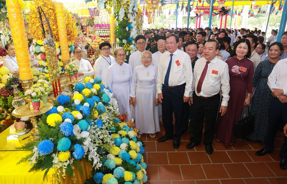 Đại lễ Hội yến Diêu Trì Cung: Giữ gìn nét văn hóa, tín ngưỡng Cao Đài - Ảnh 3. Đại lễ Hội yến Diêu Trì Cung: Giữ gìn nét văn hóa, tín ngưỡng Cao Đài - Ảnh 3.