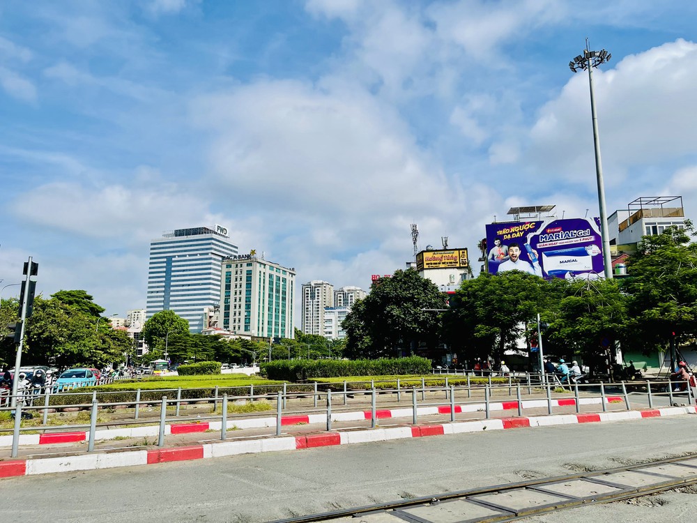 Thời tiết ngày 26/9: Miền Bắc ngày nắng, khu vực Nam Bộ mưa dông - Ảnh 1. Thời tiết ngày 26/9: Miền Bắc ngày nắng, khu vực Nam Bộ mưa dông - Ảnh 1.