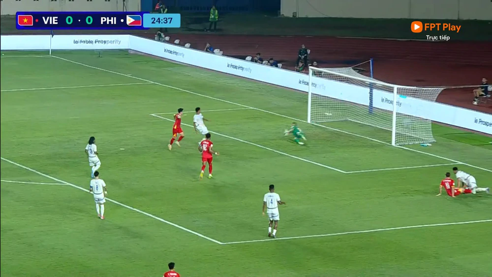 TRỰC TIẾP bóng đá Việt Nam vs Philippines: Đình Bắc mở tỉ số (H1, 1-0) - Ảnh 4.