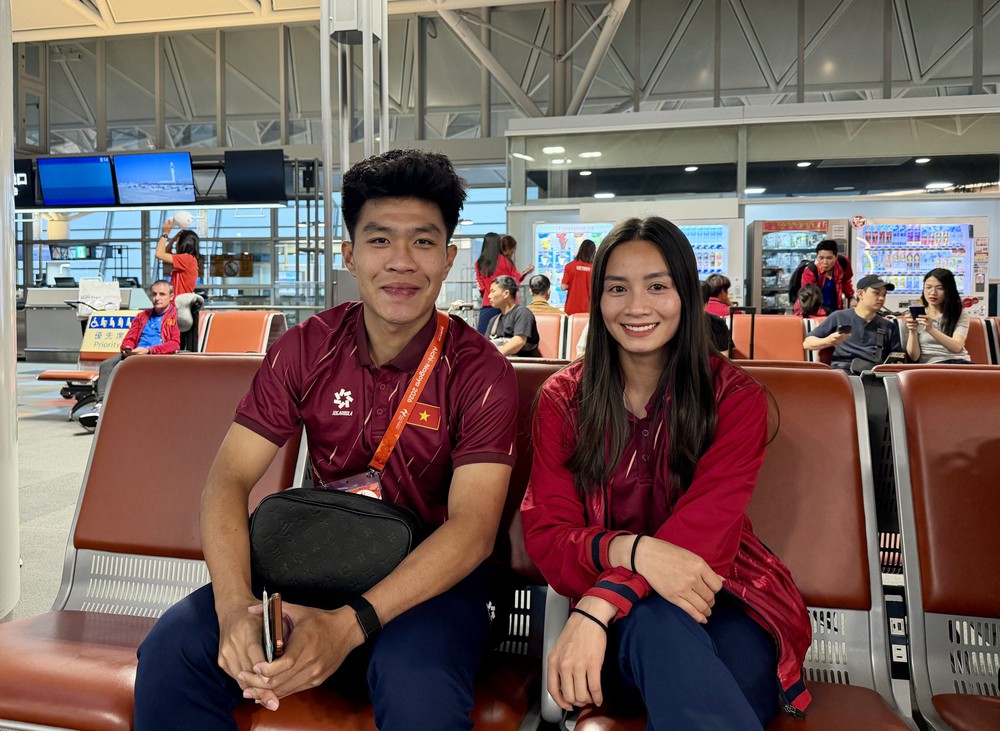 U23 Việt Nam và đội tuyển nữ về nước sau khi dừng bước ở tứ kết ASIAD - Ảnh 2.