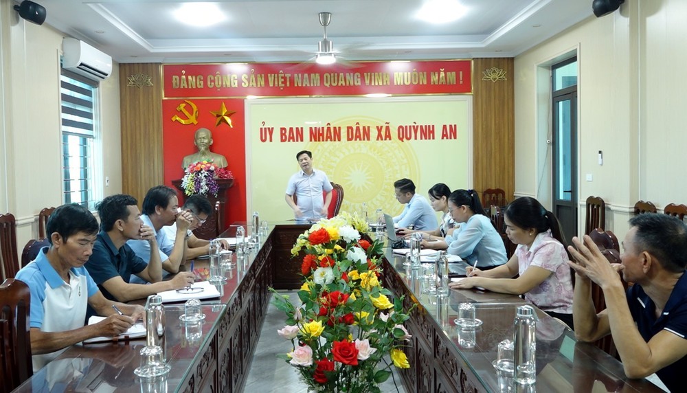 Đình chỉ hoạt động một "thần y" khám chữa bệnh trái phép - Ảnh 1.