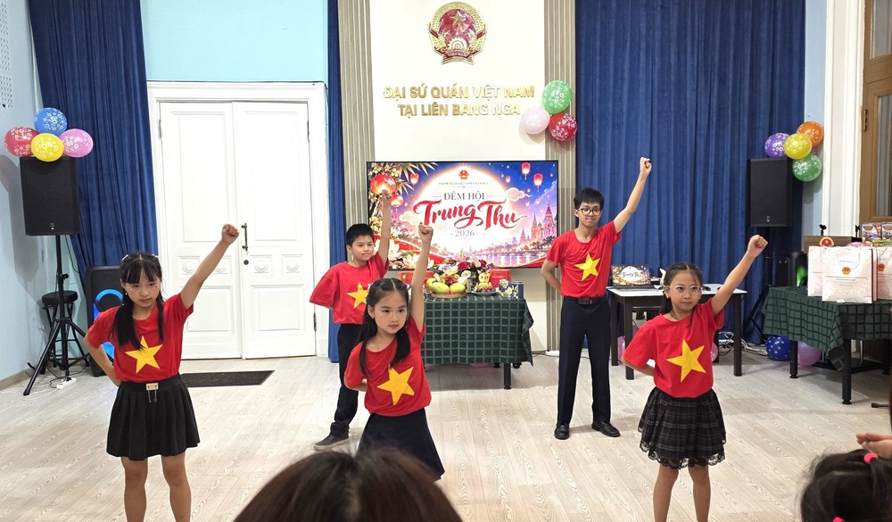 “Tình ca du mục” nối nhịp văn hóa Việt - Nga - Ảnh 3. “Tình ca du mục” nối nhịp văn hóa Việt - Nga - Ảnh 3.