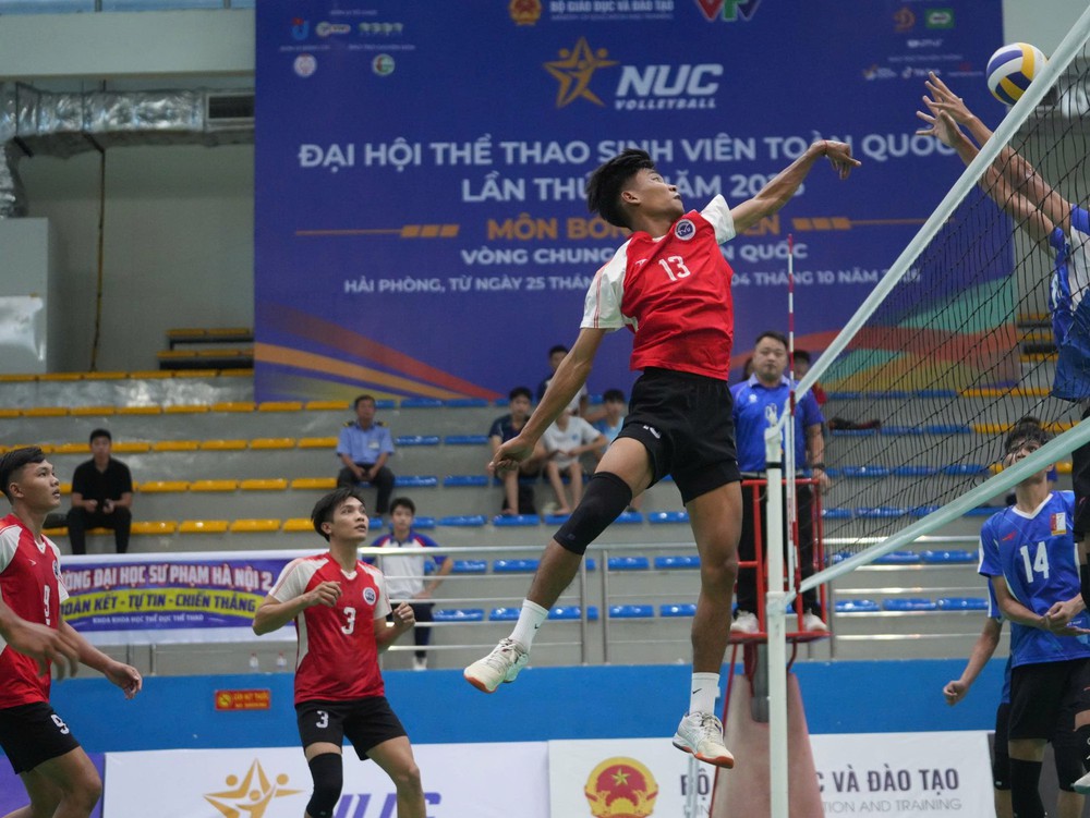 Khởi tranh VCK Bóng chuyền Đại hội Thể thao sinh viên toàn quốc lần VI - Ảnh 2. Khởi tranh VCK Bóng chuyền Đại hội Thể thao sinh viên toàn quốc lần VI - Ảnh 2.