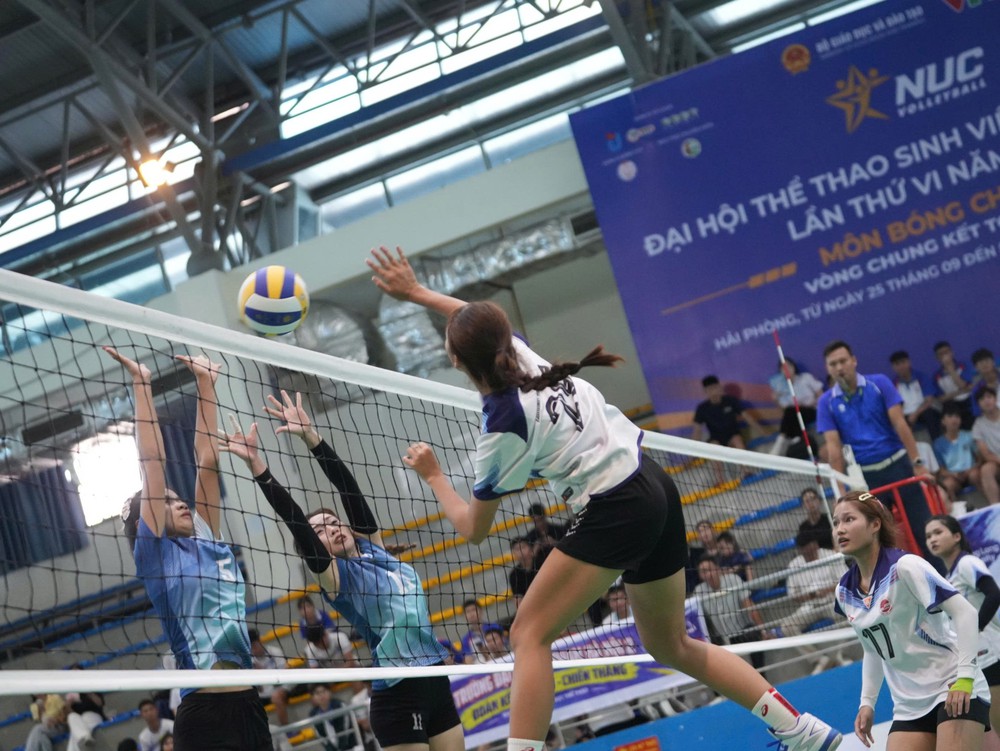 Khởi tranh VCK Bóng chuyền Đại hội Thể thao sinh viên toàn quốc lần VI - Ảnh 3. Khởi tranh VCK Bóng chuyền Đại hội Thể thao sinh viên toàn quốc lần VI - Ảnh 3.
