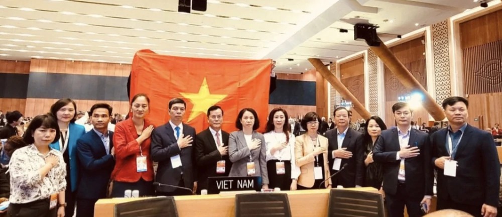 Bà Lê Thị Hồng Vân, Tổng Thư ký Ủy ban Quốc gia UNESCO Việt Nam: Văn kiện Hà Nội sẽ là dấu ấn toàn cầu mới về di sản - Ảnh 2. Bà Lê Thị Hồng Vân, Tổng Thư ký Ủy ban Quốc gia UNESCO Việt Nam: Văn kiện Hà Nội sẽ là dấu ấn toàn cầu mới về di sản - Ảnh 2.
