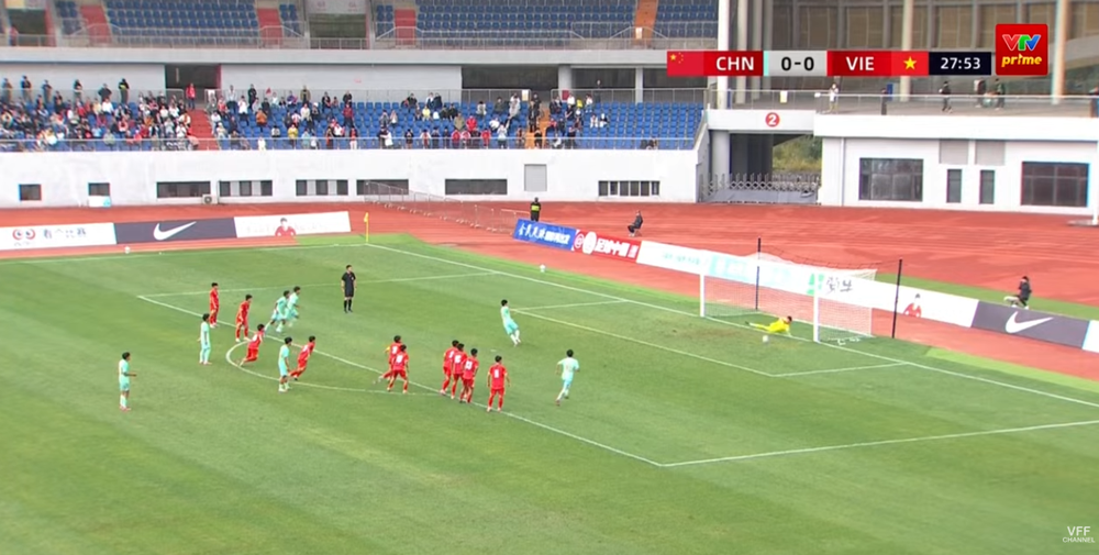 Thủ môn cản 11m thành công, U16 Việt Nam vẫn thua U16 Trung Quốc ở giải quốc tế - Ảnh 1. Thủ môn cản 11m thành công, U16 Việt Nam vẫn thua U16 Trung Quốc ở giải quốc tế - Ảnh 1.