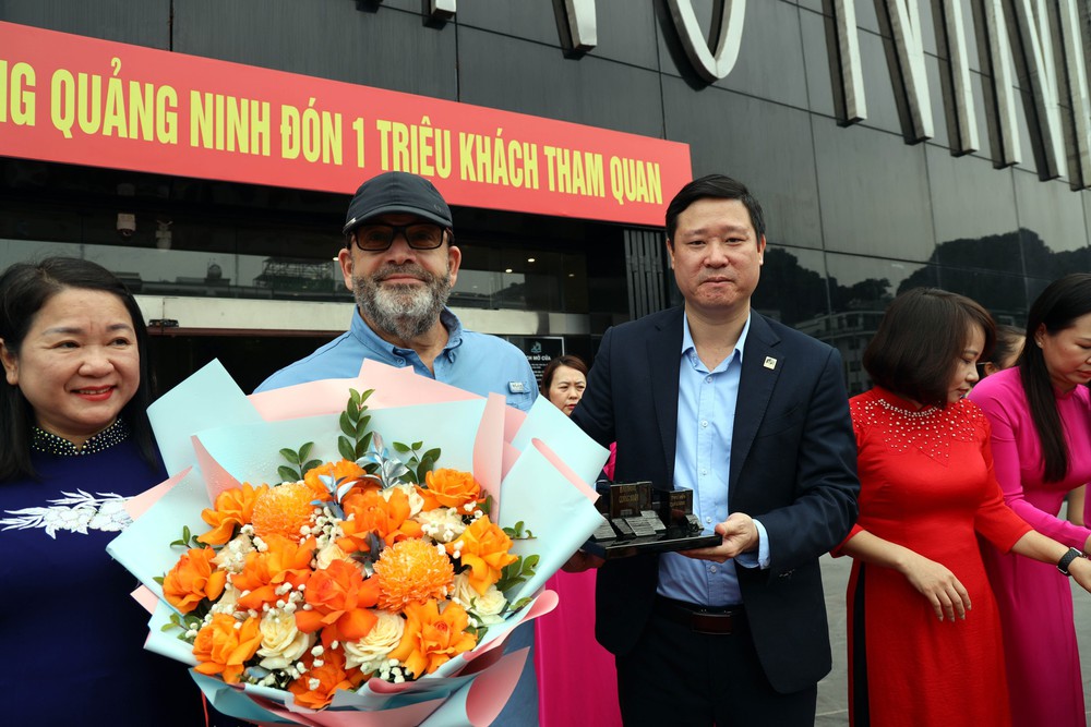Quảng Ninh đẩy mạnh chuyển đổi số tạo động lực mới cho du lịch - Ảnh 3. Quảng Ninh đẩy mạnh chuyển đổi số tạo động lực mới cho du lịch - Ảnh 3.