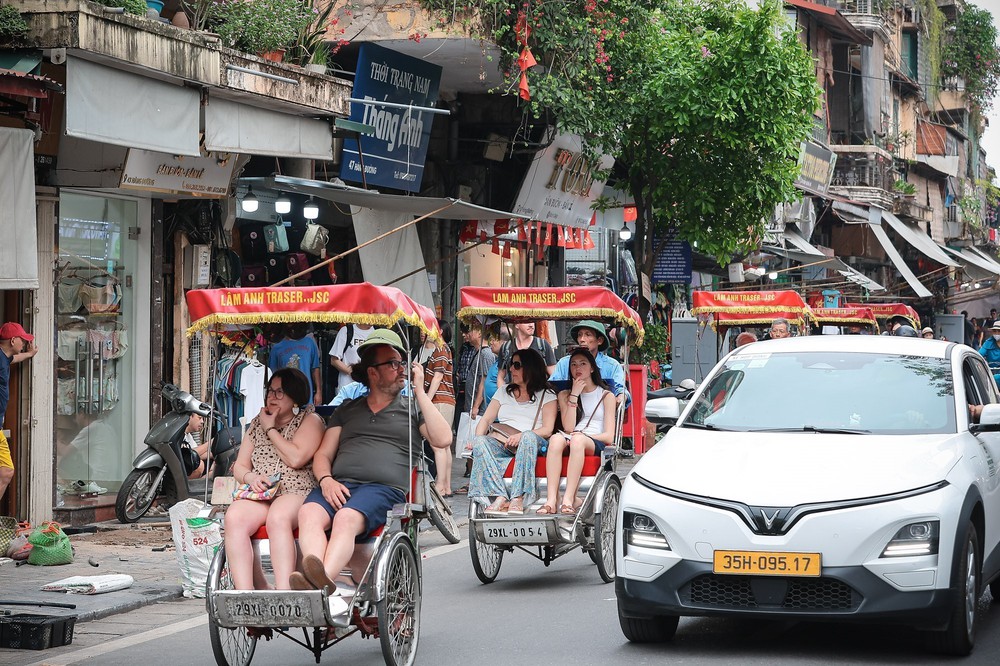 Việt Nam được vinh danh Điểm đến hàng đầu châu Á và Điểm đến di sản hàng đầu châu Á - Ảnh 1.