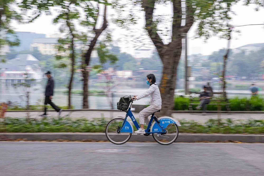 Đề cử Giải thưởng Bùi Xuân Phái - Vì tình yêu Hà Nội 2026: Không khí sạch, cuộc sống "xanh" từ Vành đai 1 - Ảnh 3. Đề cử Giải thưởng Bùi Xuân Phái - Vì tình yêu Hà Nội 2026: Không khí sạch, cuộc sống "xanh" từ Vành đai 1 - Ảnh 3.