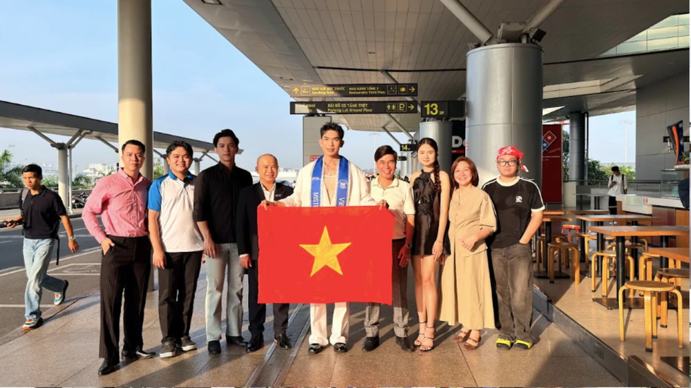 Trương Trọng Hiếu mang bản sắc Việt đến Mister Global 2026 - Ảnh 1. Trương Trọng Hiếu mang bản sắc Việt đến Mister Global 2026 - Ảnh 1.