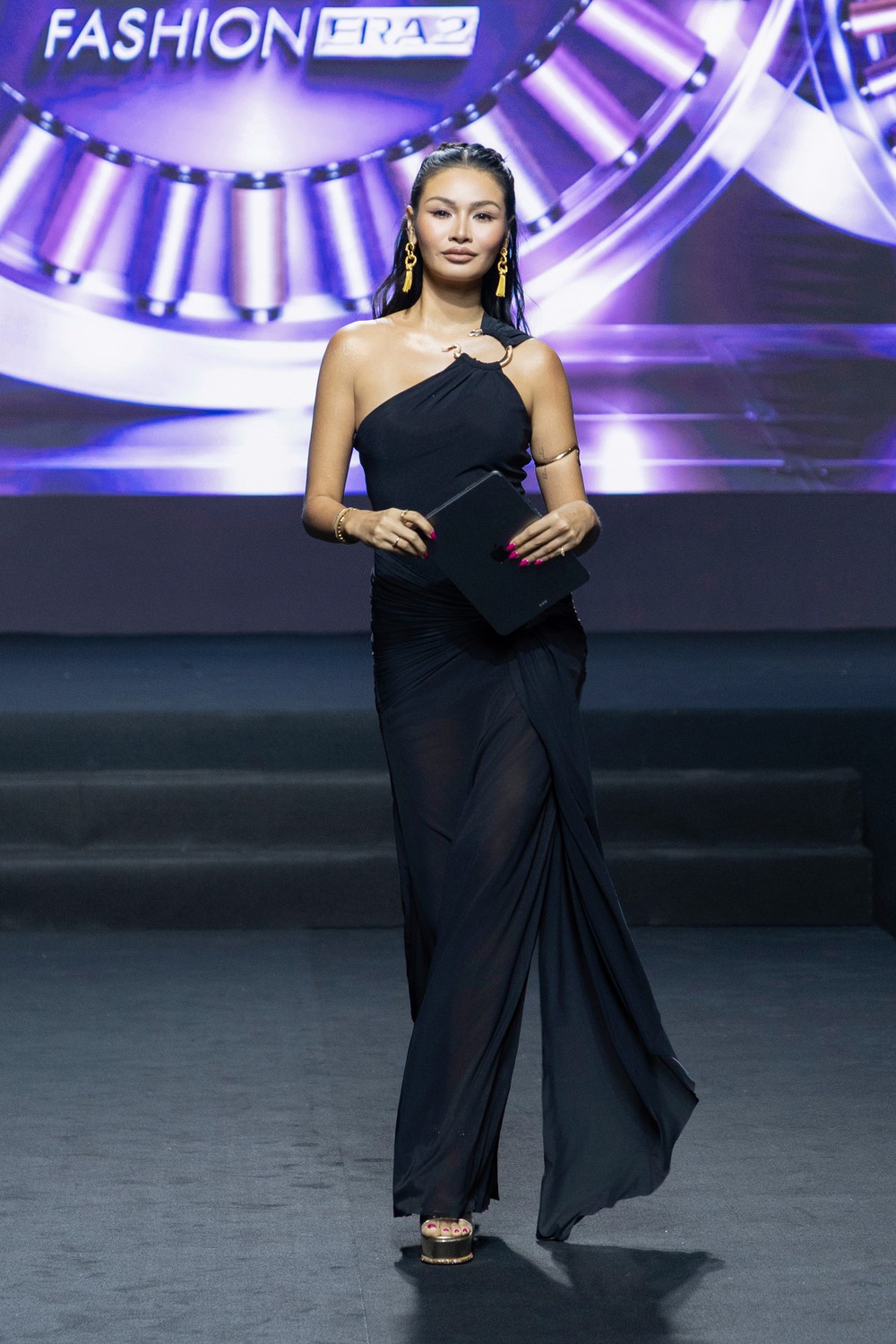 Hoa hậu Khánh Vân, Á hậu Mook ngồi "ghế nóng" casting Vietnam NextGen Fashion Era 2 - Ảnh 4.