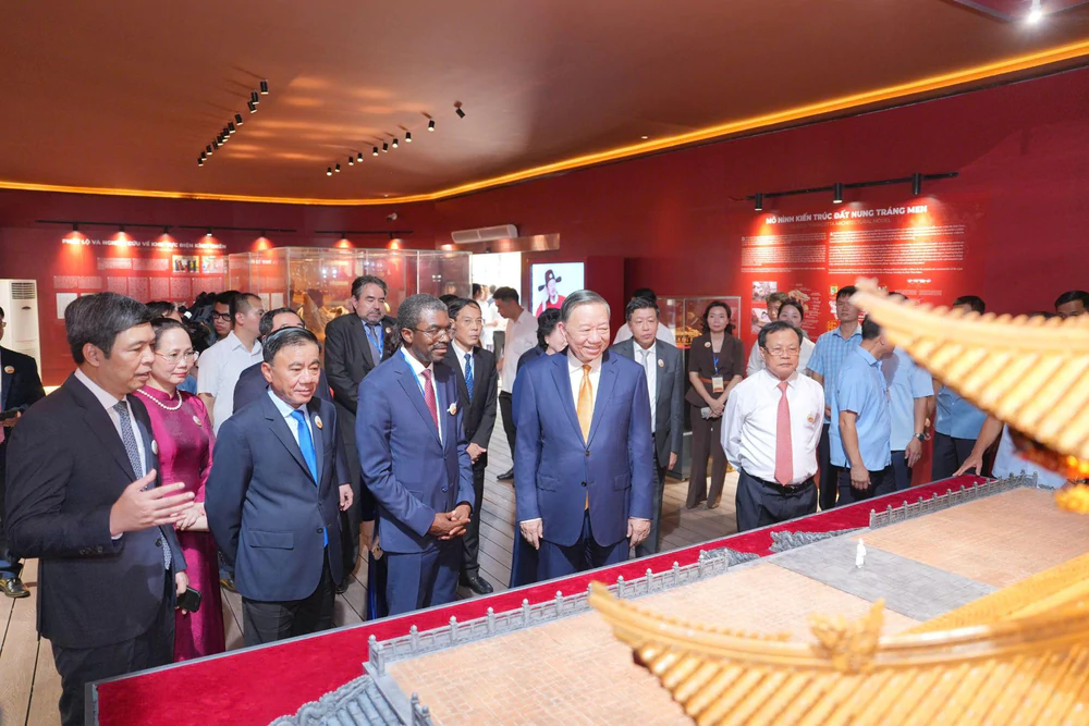 Hà Nội: Khởi công Dự án đầu tư bảo quản, tu bổ, phục hồi Điện Kính Thiên - Ảnh 2. Hà Nội: Khởi công Dự án đầu tư bảo quản, tu bổ, phục hồi Điện Kính Thiên - Ảnh 2.