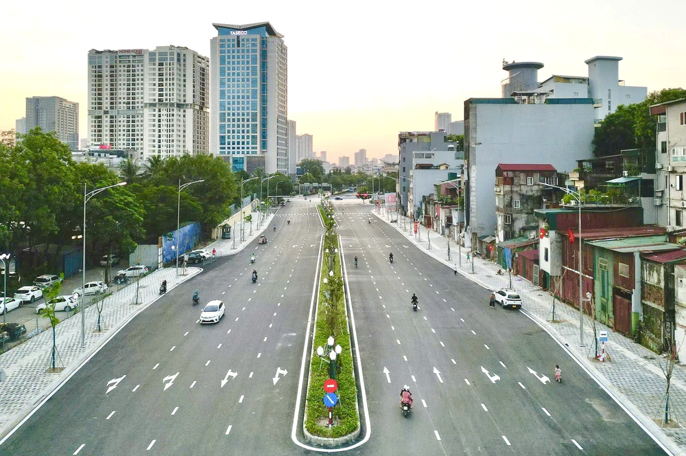 Đề cử Giải thưởng Bùi Xuân Phái - Vì tình yêu Hà Nội 2026: Tháo gỡ điểm nghẽn, mở rộng không gian phát triển Thủ đô - Ảnh 2. Đề cử Giải thưởng Bùi Xuân Phái - Vì tình yêu Hà Nội 2026: Tháo gỡ điểm nghẽn, mở rộng không gian phát triển Thủ đô - Ảnh 2.