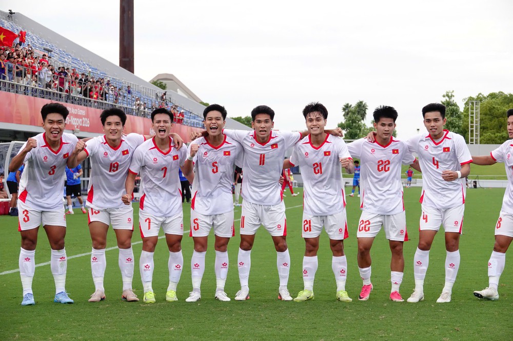 Hãy kiên nhẫn với U23 Việt Nam - Ảnh 1. Hãy kiên nhẫn với U23 Việt Nam - Ảnh 1.