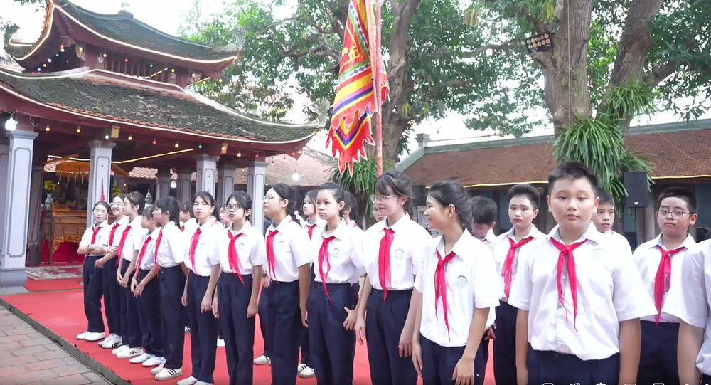 Di sản Hà Nội cùng "lên sóng" giữa 100 ngày chuyển đổi số (kỳ 2): Để người trẻ kể tiếp chuyện đình làng - Ảnh 6. Di sản Hà Nội cùng "lên sóng" giữa 100 ngày chuyển đổi số (kỳ 2): Để người trẻ kể tiếp chuyện đình làng - Ảnh 6.