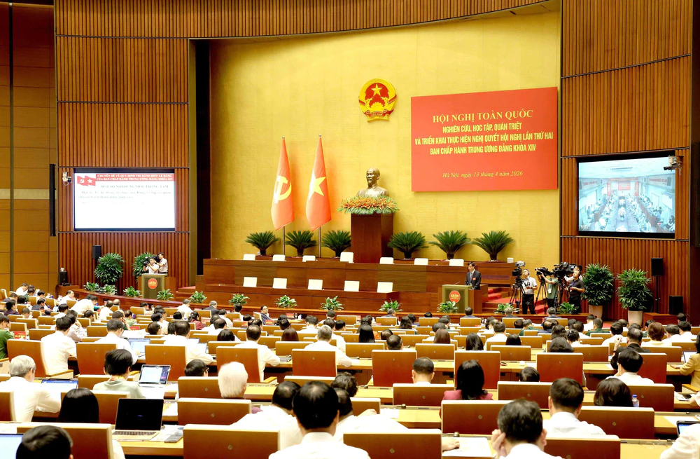 THTT Hội nghị toàn quốc nghiên cứu, quán triệt và triển khai một số Nghị quyết, Chỉ thị của Bộ Chính trị - Ảnh 1.