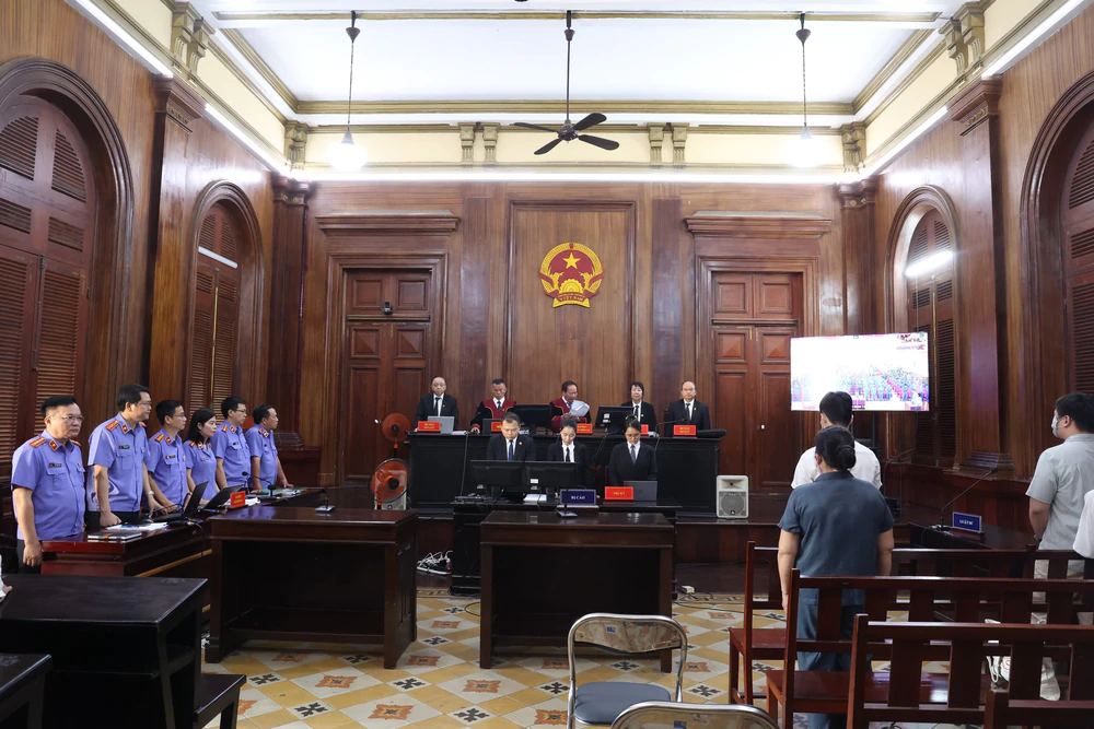 Tuyên án tử hình 11 bị cáo trong vụ án ma túy liên quan đến tiếp viên hàng không - Ảnh 2. Tuyên án tử hình 11 bị cáo trong vụ án ma túy liên quan đến tiếp viên hàng không - Ảnh 2.