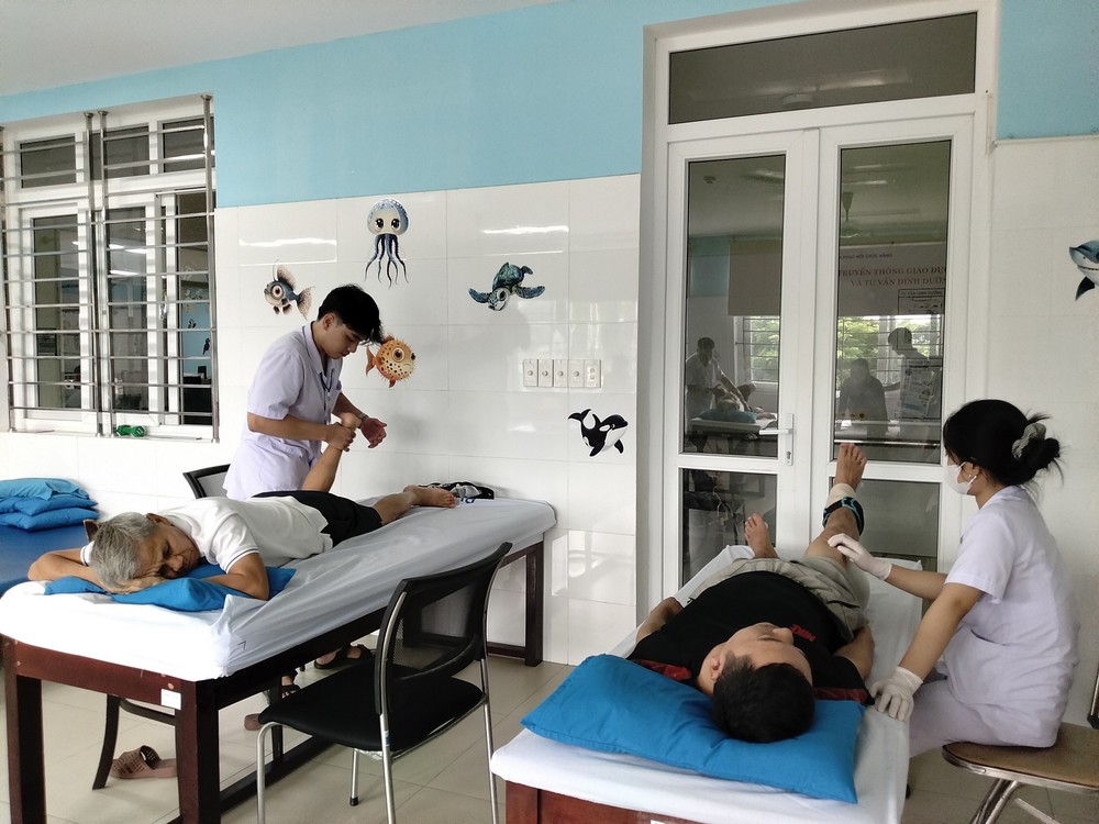 Chuyển đổi số y tế: Bệnh án điện tử - Kết nối dữ liệu, nâng cao hiệu quả khám, chữa bệnh - Ảnh 3. Chuyển đổi số y tế: Bệnh án điện tử - Kết nối dữ liệu, nâng cao hiệu quả khám, chữa bệnh - Ảnh 3.