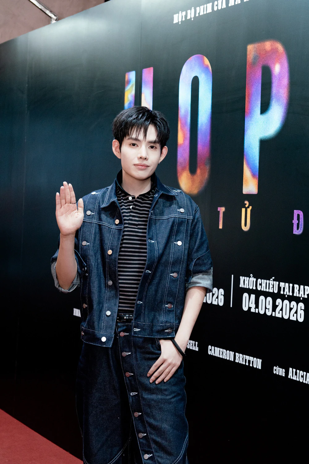 DILLAN, Bùi Duy Ngọc đọ visual cùng “Đệ nhất mỹ nam Hàn Quốc” tại thảm đỏ ra mắt phim "Hope Vùng tử địa" - Ảnh 2.