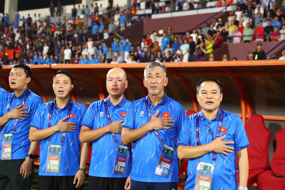 U20 Việt Nam khiến dư luận đặt câu hỏi về "công thức Nhật Bản" - Ảnh 2. U20 Việt Nam khiến dư luận đặt câu hỏi về "công thức Nhật Bản" - Ảnh 2.