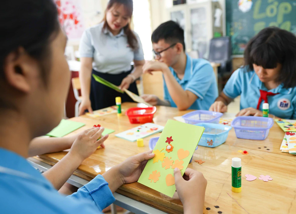 Cô, trò trường Tiểu học Bình Minh (Hà Nội) háo hức mong chờ Lễ khai giảng - Ảnh 9.